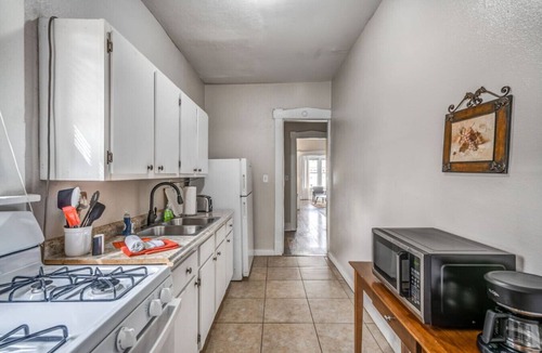 New Pathways Apartment | Your Midtown Getaway Central, Walkable & Calm