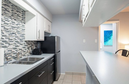 Hyde Park Apartment | Your Montrose Studios! Sleeps 62/31BR/31BA/25PA ⭐️⭐️⭐️⭐️⭐️