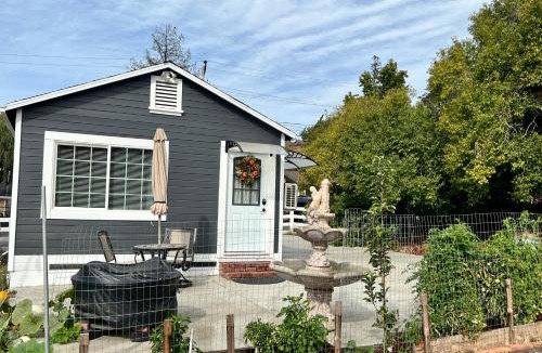 El Sobrante House | Your Most Romantic and Peaceful Getaway