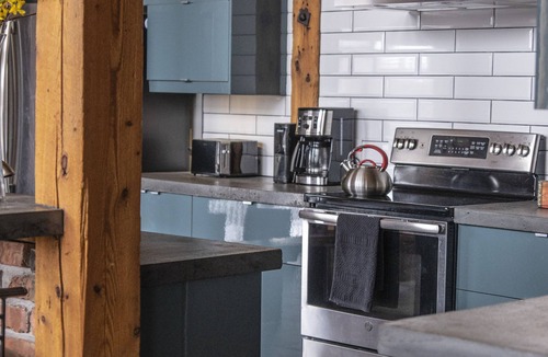 New Glasgow House | Your One-Of-A-Kind Experience in PEI. Near golf, beaches & restaurants!