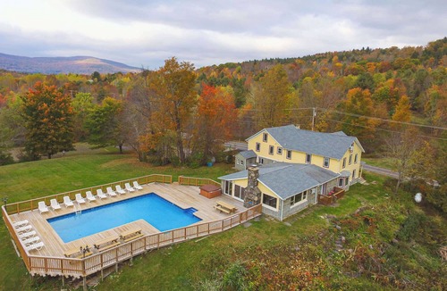 Hunter House | * Your Own Inn*