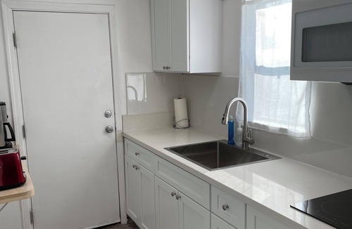 Governmental Mall Cottage | Your own little house.#D Pet-Friendly