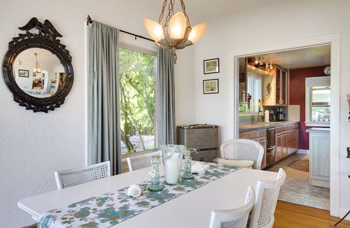 Bremerton House | Your Own Private Urban Oasis