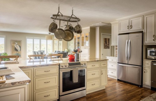 Canyon Lake Villa | Your Own Resort! Heated Saltwater Pool+HotTub, Upscale Design, 1-Story, KingBeds