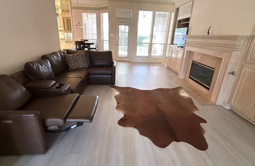 North Richland Hills House | Your perfect 4 bedroom getaway on a golf course