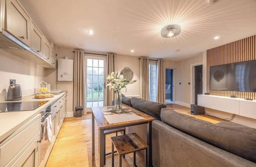 Windsor Apartment | Your Perfect 1-Bed Escape in Windsor