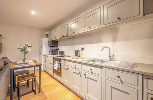 Windsor Apartment | Your Perfect 1-Bed Escape in Windsor