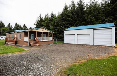 Forks House | Your perfect Base Camp: Central, pet friendly w/Starlink