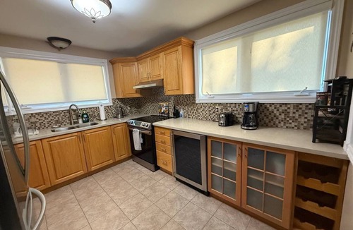Ramara House | Your perfect waterfront getaway for 4 season. Near Casino Rama and Moonstone Ski
