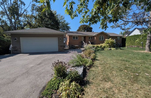 Ramara House | Your perfect waterfront getaway for 4 season. Near Casino Rama and Moonstone Ski