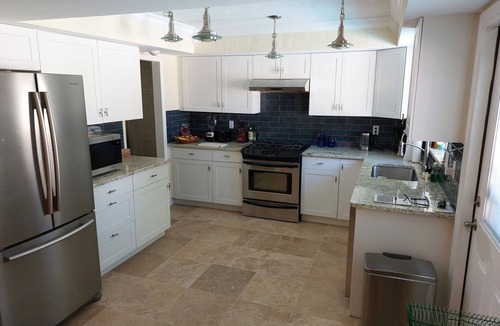Jungle Terrace House | Your Perfect Winter Getaway! 3br, 2ba with POOL