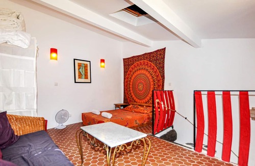 Estagel House | Your practical vacation home in Estagel.