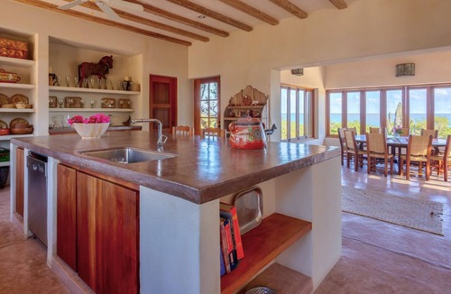 El Cardonal House | Your private beach resort!