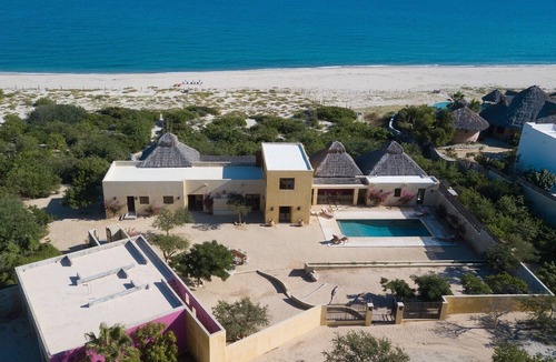 El Cardonal House | Your private beach resort!