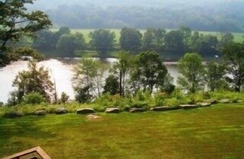 Long Eddy House | Your private log home overlooking the Delaware River