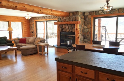 Long Eddy House | Your private log home overlooking the Delaware River