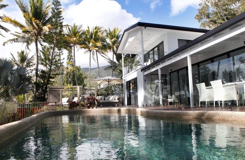 Oak Beach House | Your Private, Ocean-Front Sanctuary At Oak Beach