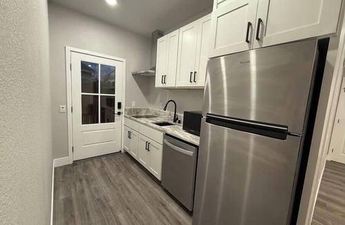 Roseville Apartment | Your Private Retreat in Upscale Roseville - Newly Built