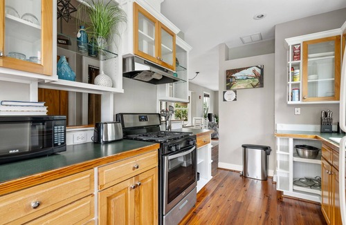 Cannonborough Elliotborough Apartment | Your Rooftop Haven | Sunset Suite Serenity
