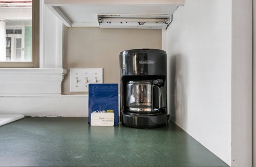 Cannonborough Elliotborough Apartment | Your Rooftop Haven | Sunset Suite Serenity