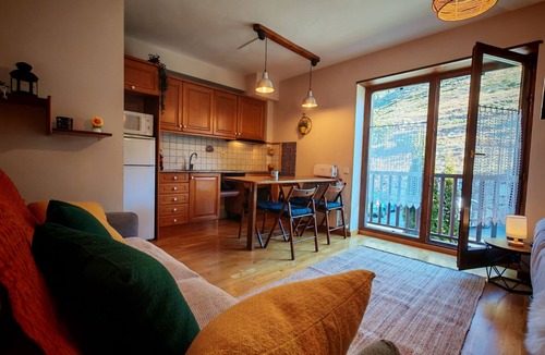 Taull Apartment | Your rustic corner with balcony and view - Erta 2