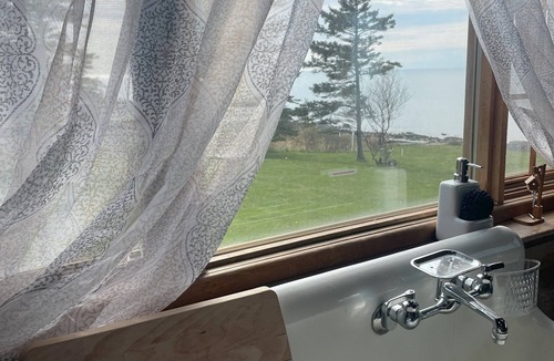 Annapolis Valley Cottage | Your Rustic Ocean Chalet Escape