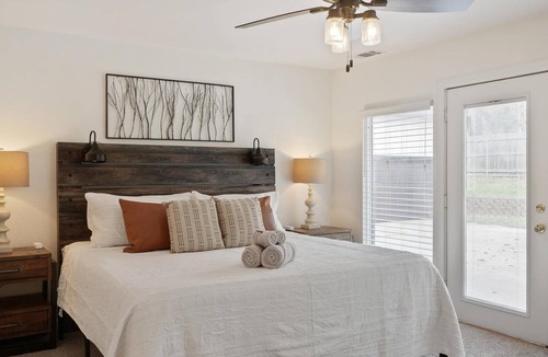 Roanoke House | Your Rustic Retreat | Backyard Oasis, Pool, Patio