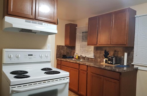 Sarnia House | Your Sarnia "home away from home" is right here