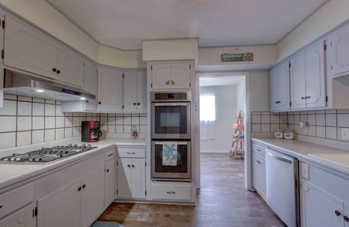 Ingleside House | Your Sea-cret Getaway Awaits!