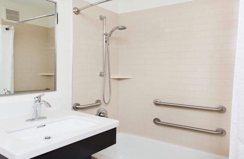 Santa Clara Hotel | Your Silicon Valley Home Base! A short drive to Santa Clara Convention Center!