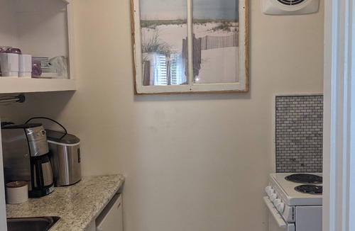 Historic District House | YOUR SOCIAL DISTANCING AND INTIMATE GETAWAY!
