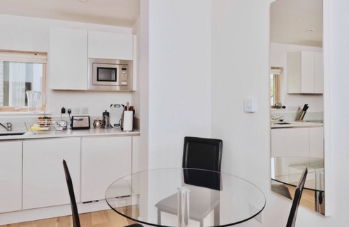 Cambridge Apartment | Your Space Apartments - Cambridge Place
