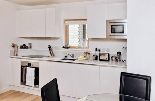 Cambridge Apartment | Your Space Apartments - Cambridge Place