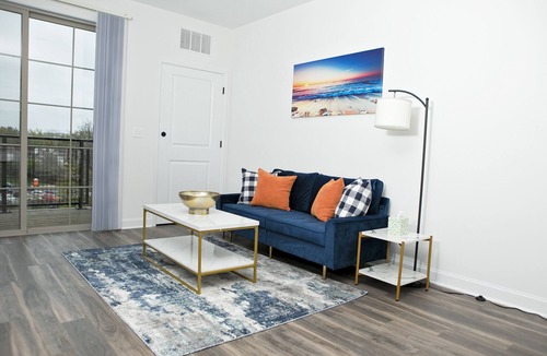 Lombard Apartment | Your Spring time getaway