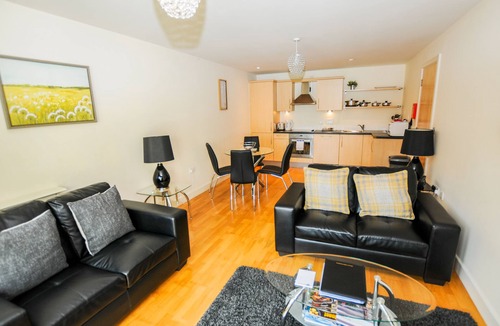 Bristol Apartment | Your Stay Bristol Hamilton Court