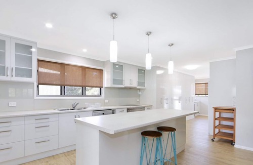 Woodgate House | Your Ultimate Beach Front Holiday