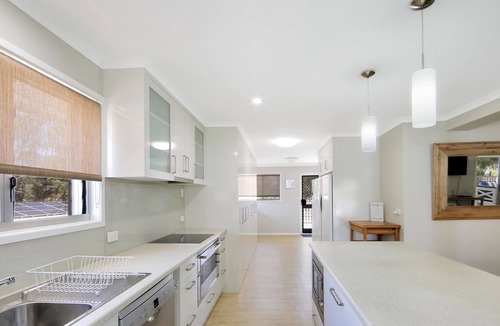 Woodgate House | Your Ultimate Beach Front Holiday