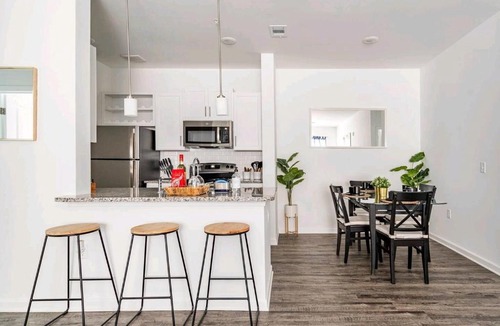 Orange Park Apartment | Your Urban Oasis Near Navy Base
