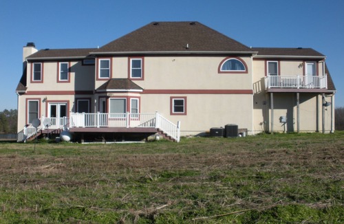 Petersburg House | Your Vacation Experience