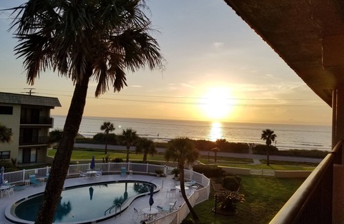 Spanish Waters Condo | Your Vacation Getaway