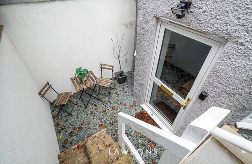 Windsor City Centre Apartment | Your Windsor Retreat | 1Bed/1Bath + Free Parking