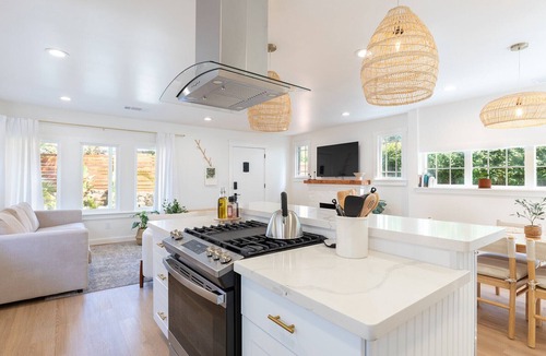 Boyes Hot Springs House | Your wine country getaway!