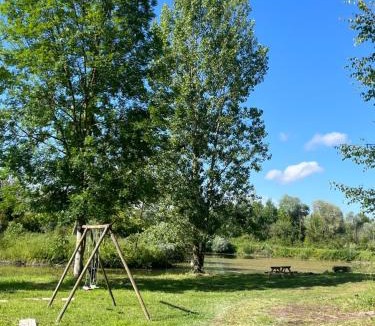 Saint-Thibault Other | Yourte du pied de loup