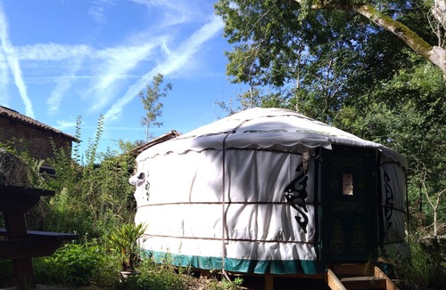 Bussiere-Badil Cabin | Yourte Mongole Authentique, la Zenitude Verte Dans le Périgord Vert