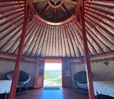 Tuchan Ski Chalet | Yourte Mongole Insolite - Gîte Saint Roch
