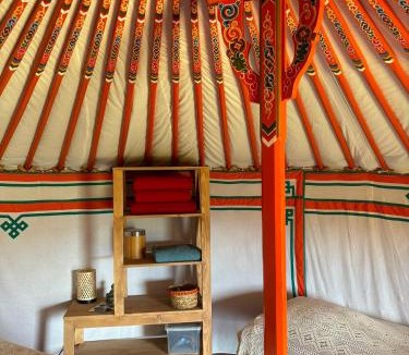 Tuchan Ski Chalet | Yourte Mongole Insolite - Gîte Saint Roch