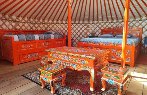 Marcoux Other | Yourte traditionnelle mongole