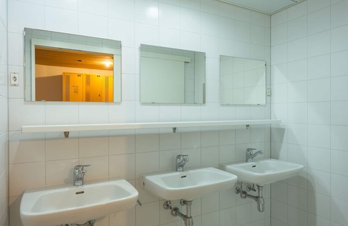 Territet Hostel | Youth Hostel Montreux