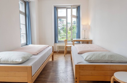 Horgen District Hostel | Youth Hostel Richterswil