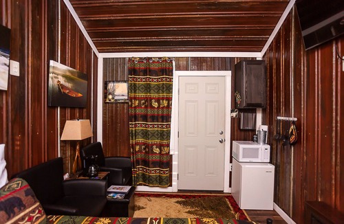 Benton Hotel | Yowie Cabin